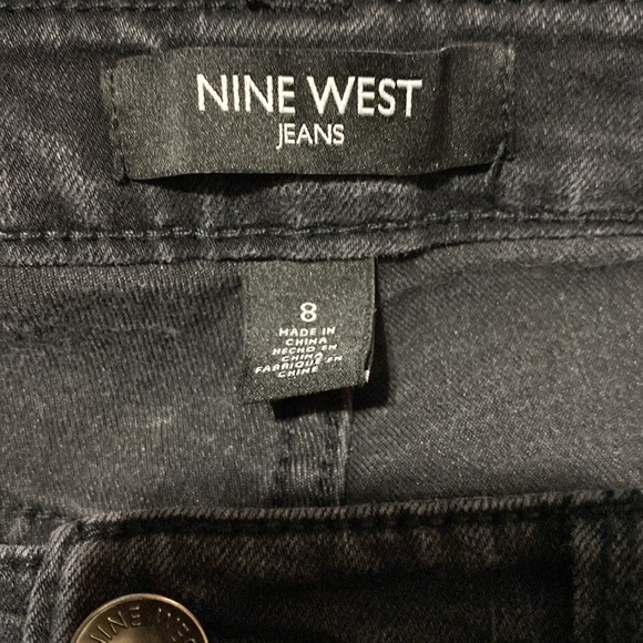 94. Nine West mid rise super comfy&soft skinny jeans size 8 - Picture 3 of 6